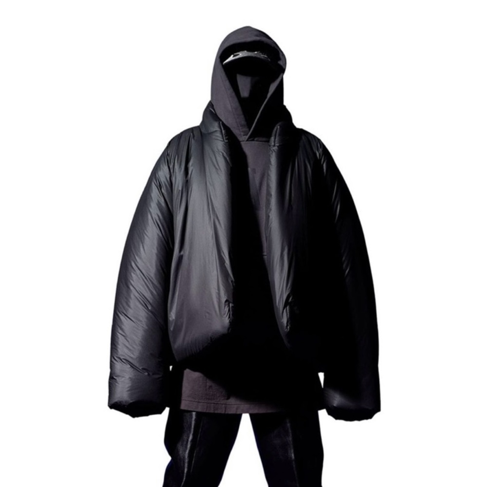 Yeezy Gap Engineered by Balenciaga Round Jacket Black Size M